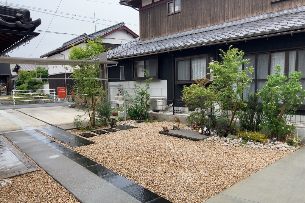 お庭のとこ屋さんこと「にわとこ」